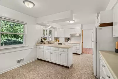 5030 Bronson Boulevard, Portage, MI 49024 - Photo 11
