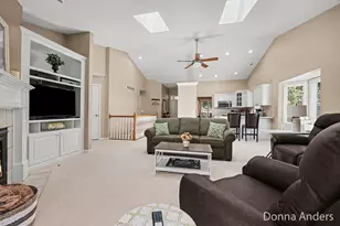 2015 Bryceway Ct NE, Grand Rapids, MI 49505 - Photo 11