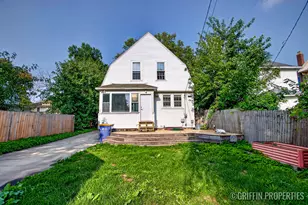 360 Carlton Ave SE, Grand Rapids, MI 49506 - Photo 3