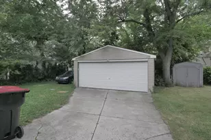 28444 Everett St, Southfield, MI 48076 - Photo 3