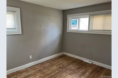 28444 Everett Street, Southfield, MI 48076 - Photo 7