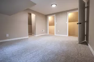 318 Catherine Ave, Muskegon, MI 49442 - Photo 25