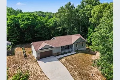 2047 N Lakeshore Drive, Ludington, MI 49431 - Photo 3