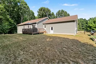 2047 N Lakeshore Dr, Ludington, MI 49431 - Photo 31