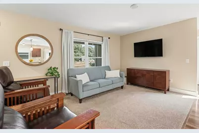 2047 N Lakeshore Drive, Ludington, MI 49431 - Photo 9