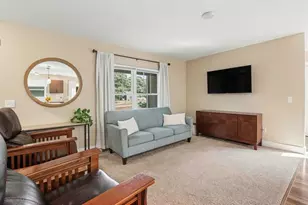 2047 N Lakeshore Dr, Ludington, MI 49431 - Photo 9