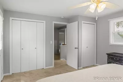 32 W McKinley Avenue, Zeeland, MI 49464 - Photo 27
