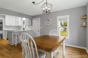 32 W McKinley Ave, Zeeland, MI 49464 - Photo 11