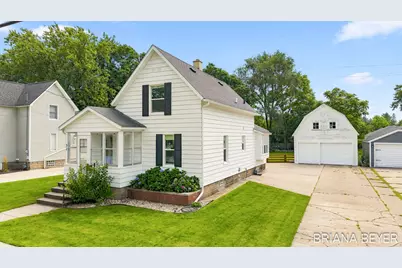 32 W McKinley Avenue, Zeeland, MI 49464 - Photo 1