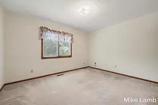 524 Laurie Dr NW, Sparta, MI 49345 - Photo 17