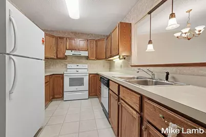 524 Laurie Drive NW, Sparta, MI 49345 - Photo 3