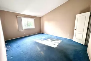 22508 Silver Creek Dr, Woodhaven, MI 48183 - Photo 11