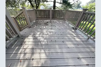 22508 Silver Creek Drive, Woodhaven, MI 48183 - Photo 17