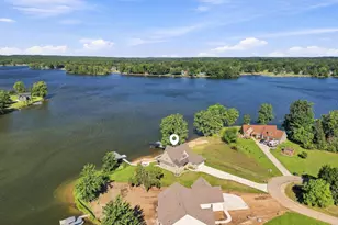 1019 Peninsula Dr, Lake Isabella, MI 48893 - Photo 5