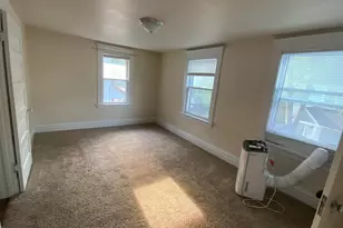 427 Den Adel Ct, Kalamazoo, MI 49001 - Photo 9
