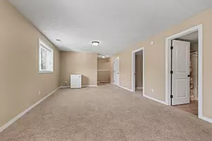 2950 Windy Wood St SE, Kentwood, MI 49512 - Photo 17
