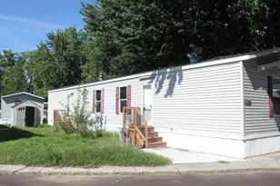 4875 Pamela Ave SE, Kentwood, MI 49548 - Photo 3
