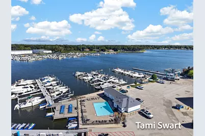 917 W Savidge Street #16, Spring Lake, MI 49456 - Photo 3
