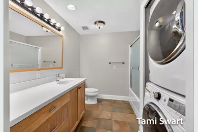 917 W Savidge Street #16, Spring Lake, MI 49456 - Photo 43