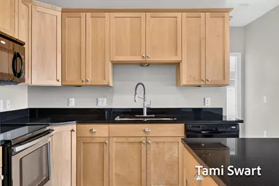 917 W Savidge Street #16, Spring Lake, MI 49456 - Photo 25