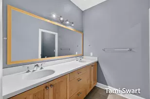 917 W Savidge St, Spring Lake, MI 49456 - Photo 33
