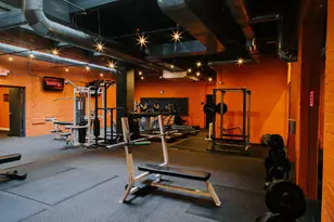 600 Broadway Ave NW, Grand Rapids, MI 49504 - Photo 21