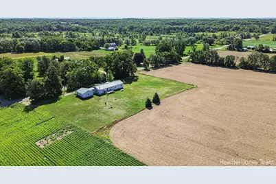 3349 N Pine Grove Road, Edmore, MI 48829 - Photo 27