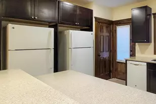 1319 Forest Ct, Ann Arbor, MI 48104 - Photo 7
