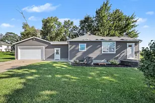 4594 SW 14th St, Dorr, MI 49323 - Photo 3
