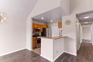 1145 Addington Ln, Ann Arbor, MI 48108 - Photo 9