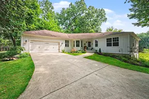 368 Summerset Dr, Kalamazoo, MI 49009 - Photo 1