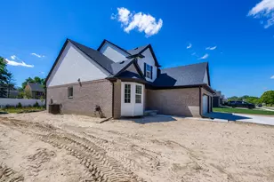 20209 Sunset St, Livonia, MI 48152 - Photo 3