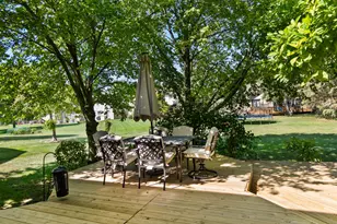 3891 Fairfax Dr, Troy, MI 48083 - Photo 11