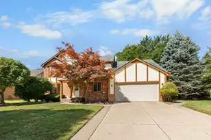 3891 Fairfax Dr, Troy, MI 48083 - Photo 3