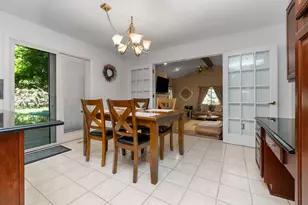 3891 Fairfax Dr, Troy, MI 48083 - Photo 31