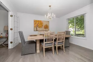 3891 Fairfax Dr, Troy, MI 48083 - Photo 23