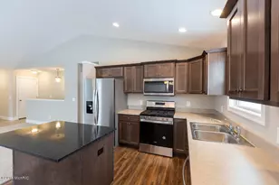 3337 Nature View Dr SE, Kentwood, MI 49512 - Photo 13
