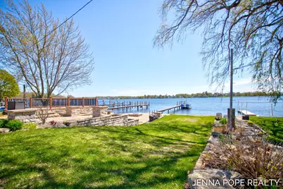 17542 Grand River Avenue, Spring Lake, MI 49456 - Photo 5