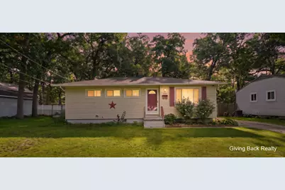 4032 Flamingo Avenue SW, Wyoming, MI 49509 - Photo 3