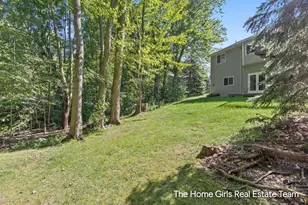 10333 Meadowgate Dr NE, Sparta, MI 49345 - Photo 25