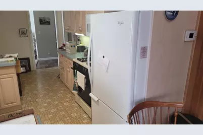 601 SE Manor Drive, Albion, MI 49224 - Photo 9