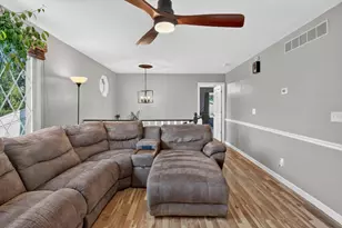 438 South St, Blissfield, MI 49228 - Photo 5