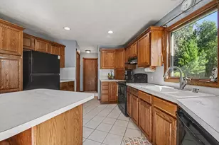 10731 Eastern Ave SE, Wayland, MI 49348 - Photo 9