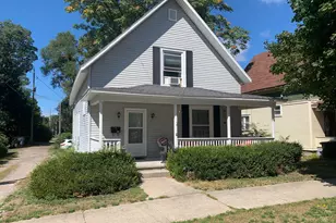 506 S Washington Ave, Ludington, MI 49431 - Photo 1