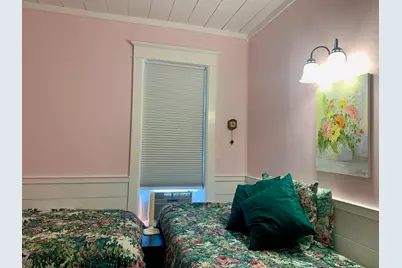 506 S Washington Avenue, Ludington, MI 49431 - Photo 7