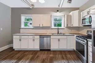1345 NW Broadway Ave NW, Grand Rapids, MI 49504 - Photo 9