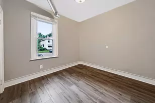 1345 Broadway Ave NW, Grand Rapids, MI 49504 - Photo 15