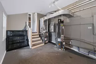 1345 Broadway Ave NW, Grand Rapids, MI 49504 - Photo 21