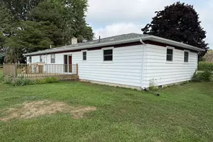 2095 Brettrager Dr, Saginaw, MI 48601 - Photo 3