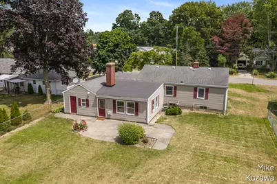 3901 Suburban Shores Drive NE, Grand Rapids, MI 49525 - Photo 27
